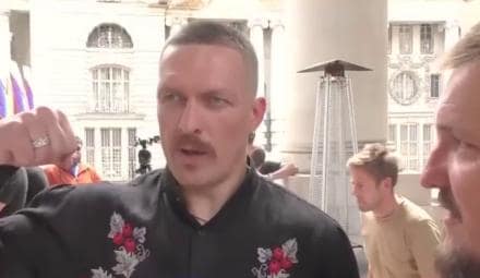 Усик присвятив вірш Фаріон після її образ на адресу російськомовних військових