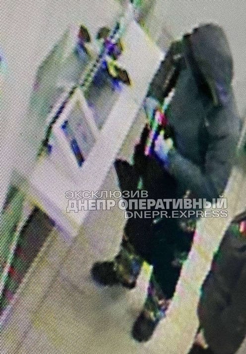 В Днепре вооруженный мужчина ограбил отделение ПриватБанка