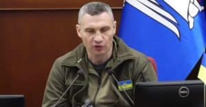 Утренний обстрел Киева! Взрывы раздались в Дарницком районе на окраине города