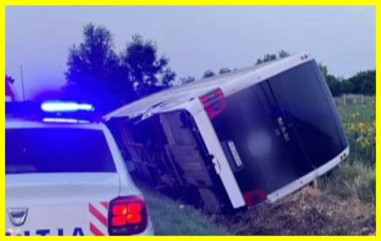 Автобус з киянами перевернувся в Румунії