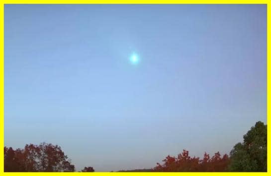 A bright ball of fire swept over the U.S. and Canada