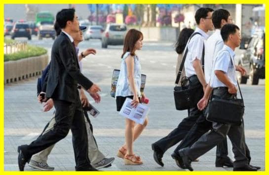 Потрібно працювати менше, щоб підвищити народжуваність