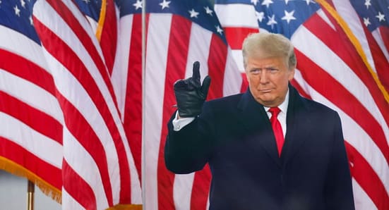 Під час штурму Капітолію застрелили дівчину Під час штурму Капітолію застрелили дівчину