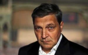 Журналиста Александра Невзорова объявили в розыск