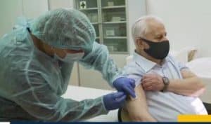 Леонид Кравчук вакцинировался "Сovishield"
