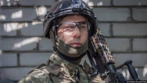 Швейцарця, який два роки воював за Україну, заарештовано