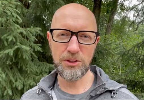 Яценюк заявив, що в майбутньому Україна добудує проєкт "стіна"