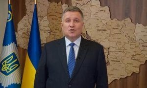 "Закрытие каналов Медведчука в 2018 году лично сорвал Порошенко", – Арсен Аваков