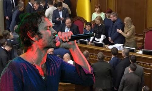 Вакарчук поскаржився, що йому не давали писати пісні у Верховній Раді