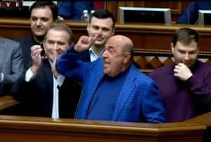 Рабинович, комментируя закрытие каналов, сорвался на крик