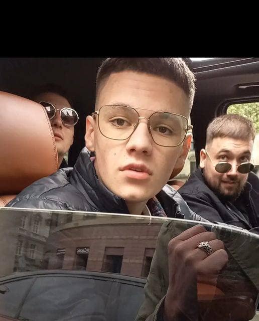 Слухали Лепса та почали бикувати коли хлопець зробив зауваження