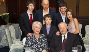 Дмитро Гордон розповів, чому його сини не воюють на фронті