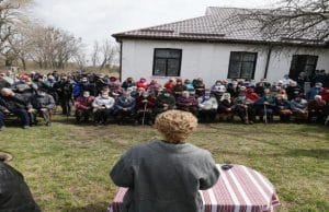 Тимошенко без маски устроила встречу со своими сторонниками