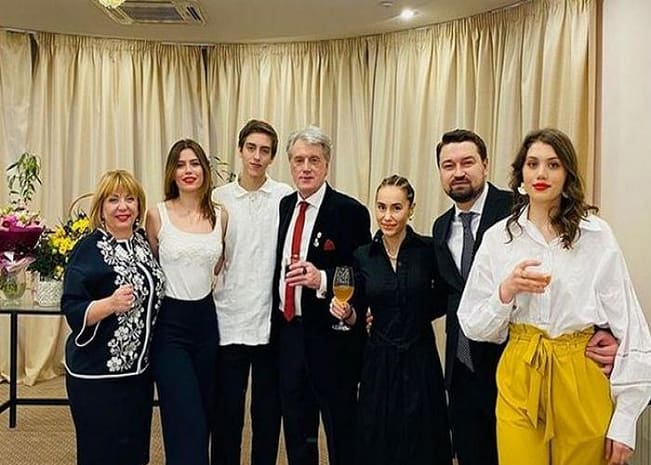 Віктору Ющенку - 66! Віктору Ющенку - 66!