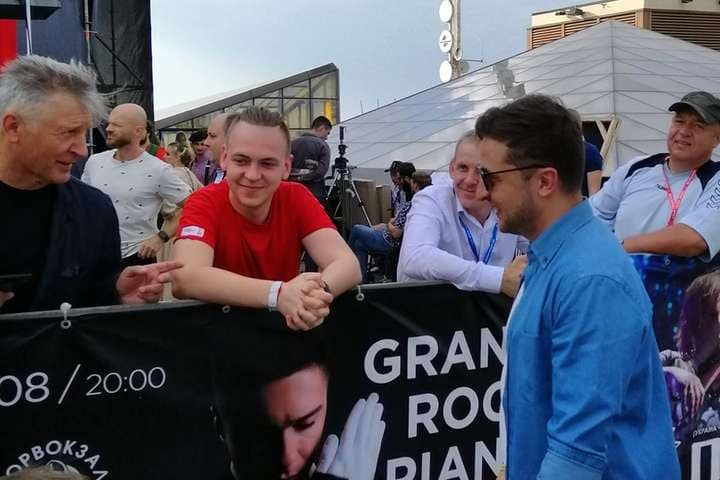 Як "Ліга сміху"