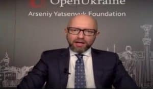 Яценюк начал давать советы Президенту как вести себя с Путиным