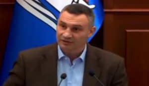 Мэр Киева Виталий Кличко буквально "завис" на заседании